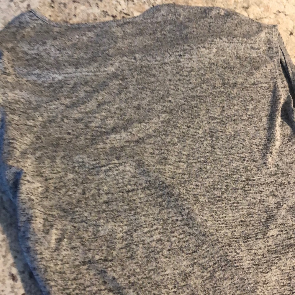 Forever 21 Leopard Tee - Picture 4 of 4